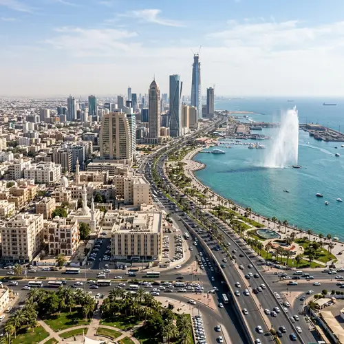 Discover Jeddah: A Vibrant Cityscape Blending Tradition and Modernity