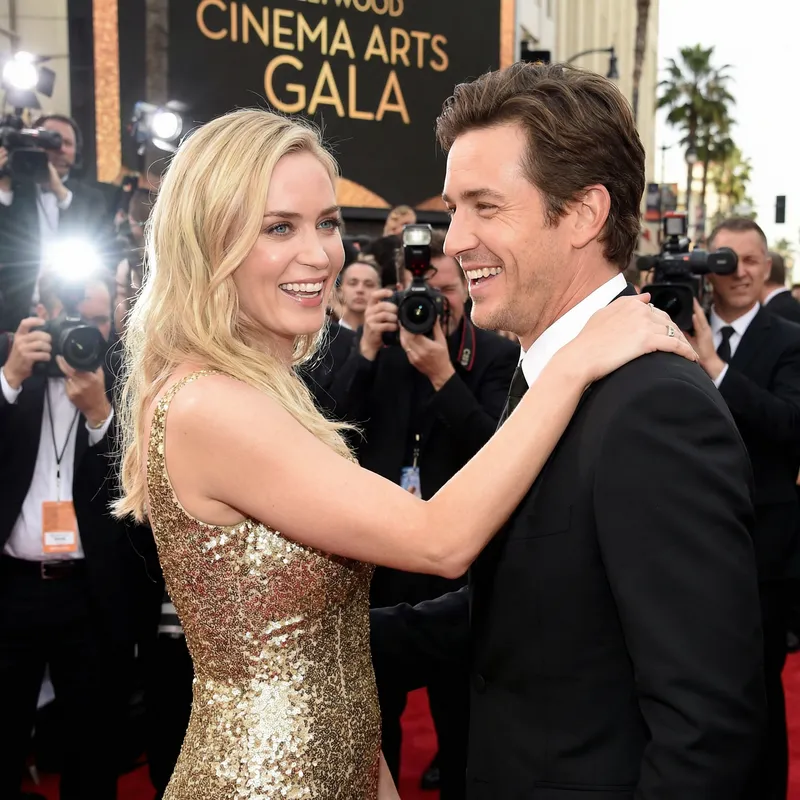 Margot Robbie and Robert Downey Jr Hollywood Red Carpet Affection Margot Robbie and Robert Downey Jr Hollywood Red Carpet Affection