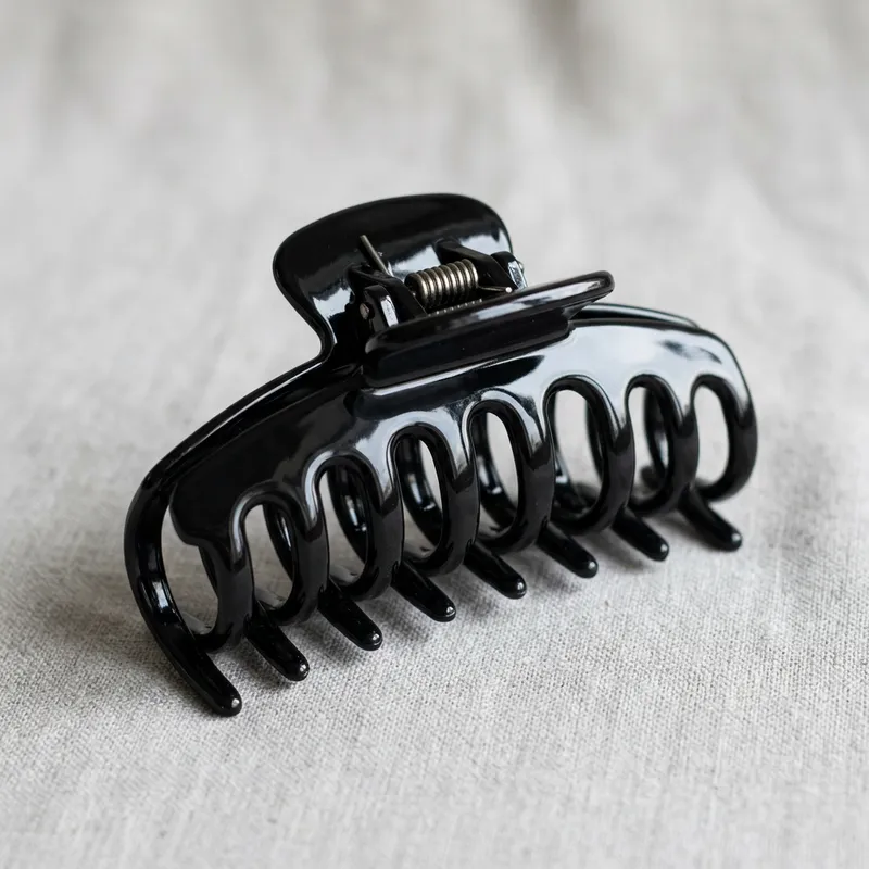 Stylish Black Claw Clip - Premium Quality Hair Accessory