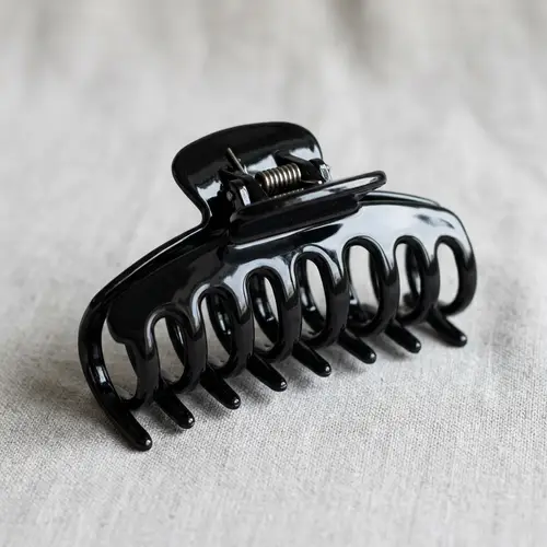 Elegant Black Claw Hair Clip - High-Quality Glossy Plastic
